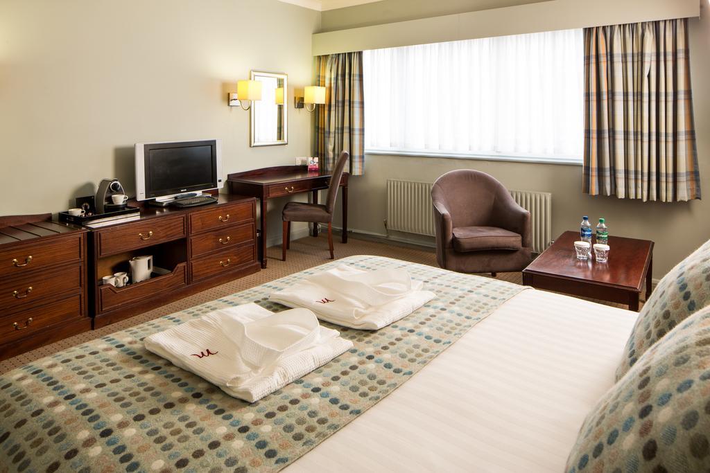 Mercure Burton Upon Trent, Newton Park Buitenkant foto